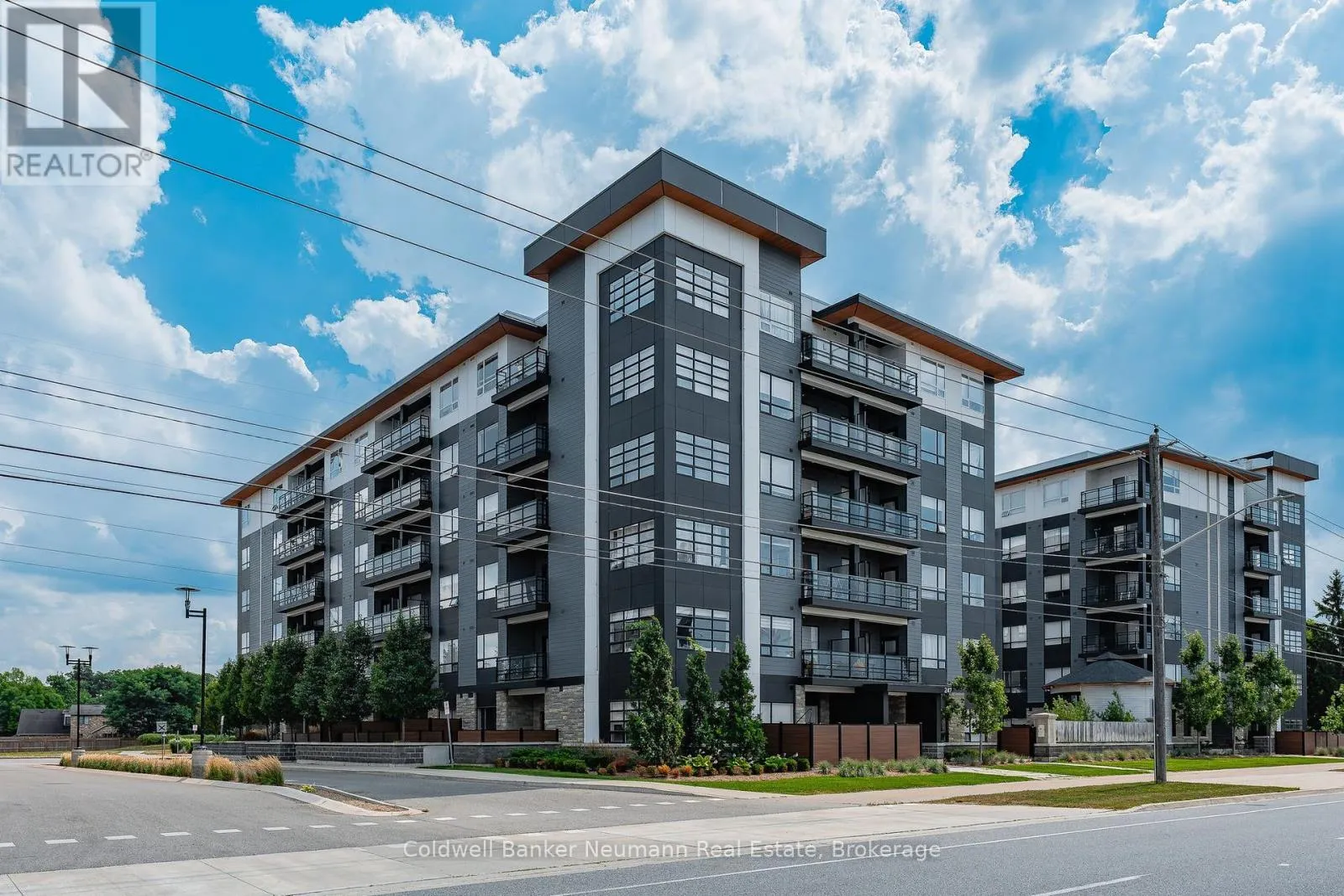 Apartment for rent: 210 - 247 Northfield Drive E, Waterloo, Ontario N2K 0H1