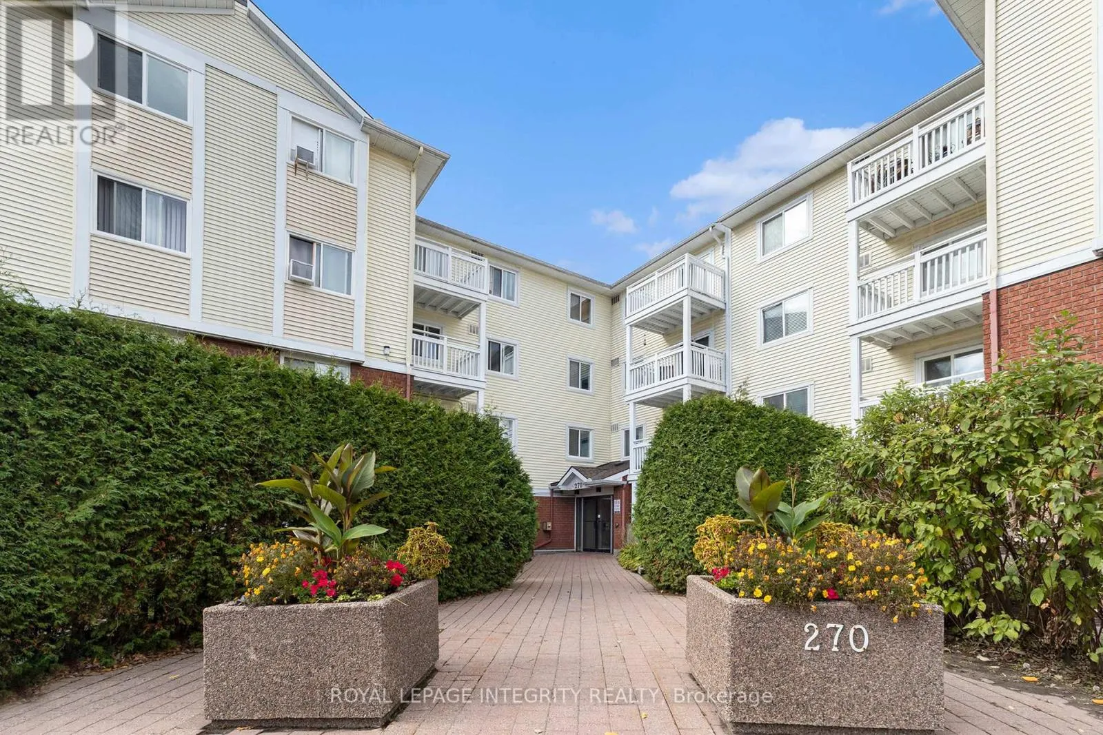 Apartment for rent: 210 - 270 Lorry Greenberg Drive S, Ottawa, Ontario K1T 3K2