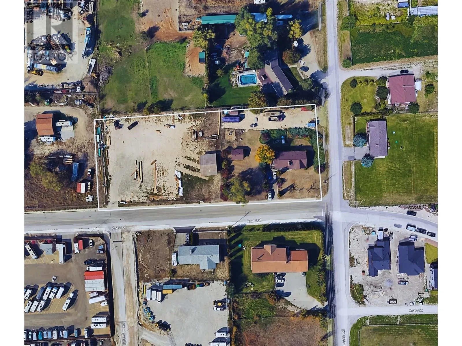 House for rent: 210 Arab Road, Kelowna, British Columbia V1V 2G8