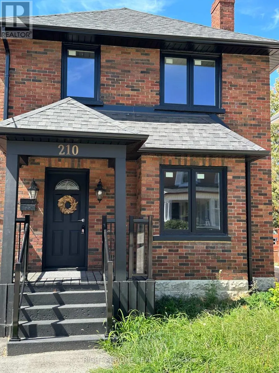 House for rent: 210 Dearborn Avenue, Oshawa, Ontario L1G 4Z4