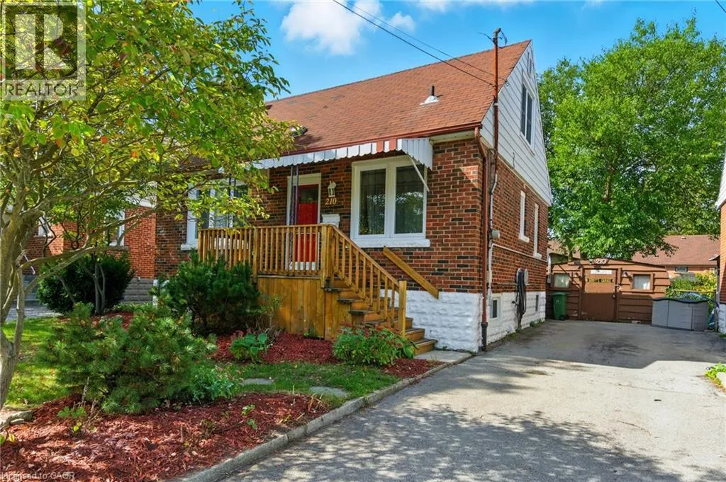 House for rent: 210 East 12th Street, Hamilton, Ontario L9A 3X6