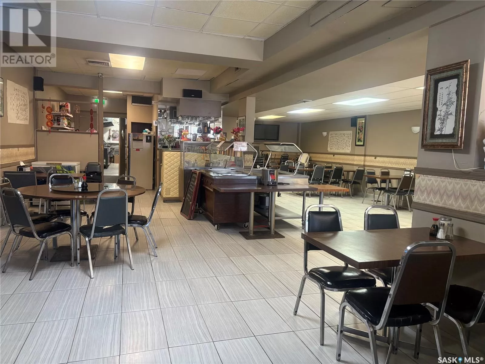 Retail for rent: 210 Main Street, Rosetown, Saskatchewan S0L 2V0