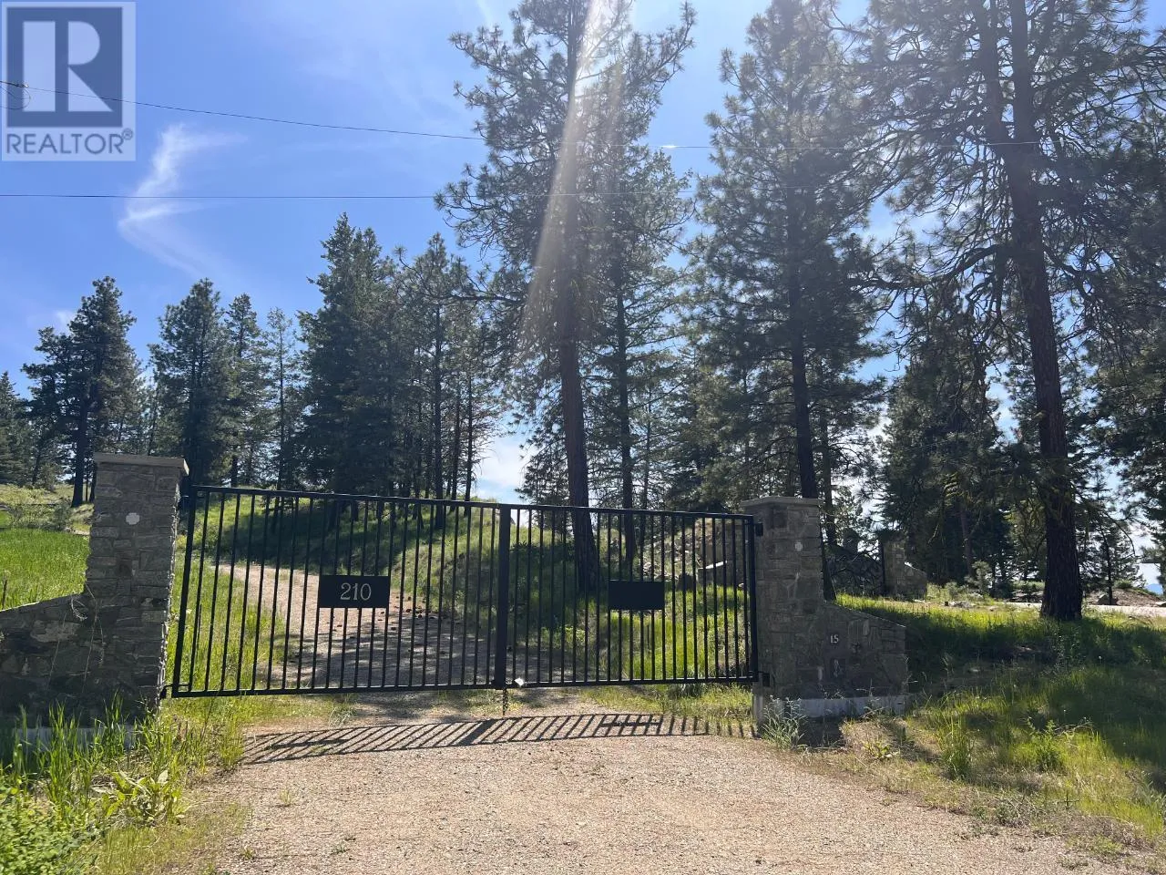 Other for rent: 210 Peregrine Place, Osoyoos, British Columbia V0H 1V6