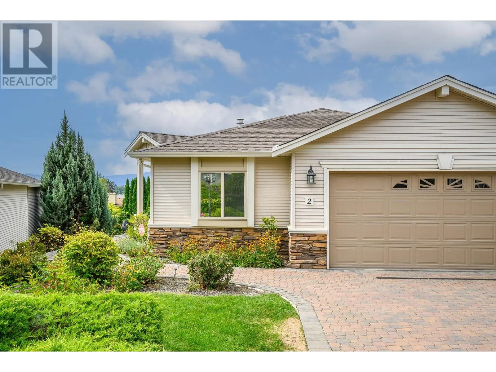 House for rent: 2100 Boucherie Road Unit# 2, West Kelowna, British Columbia V4T 2X1