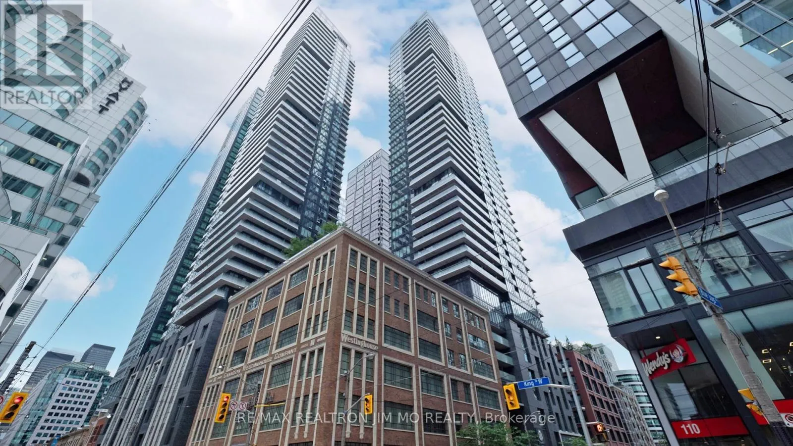 Apartment for rent: 2101 - 125 Blue Jays Way, Toronto, Ontario M5V 0N5