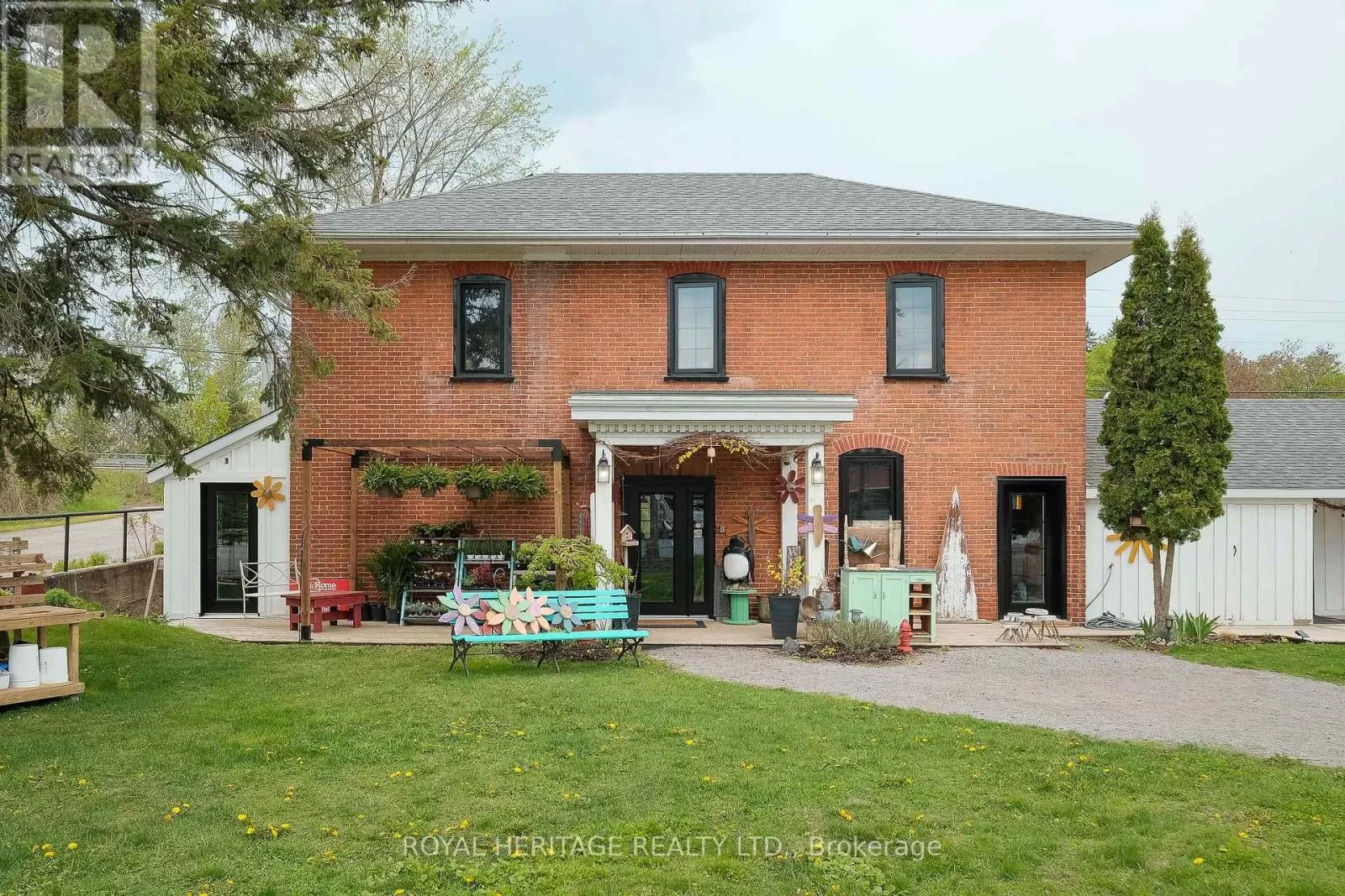 2102 Nathaway Drive, Selwyn, Ontario K0L 3G0