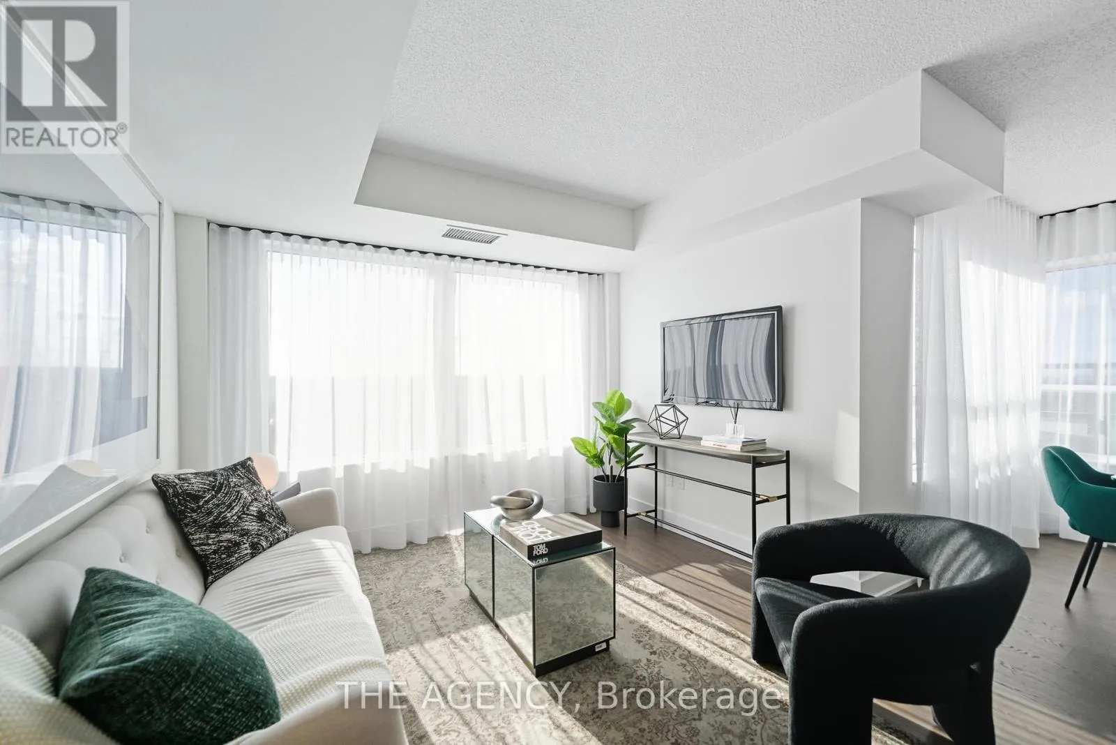 Apartment for rent: 2104 - 10 Eva Road, Toronto, Ontario M9C 0B3