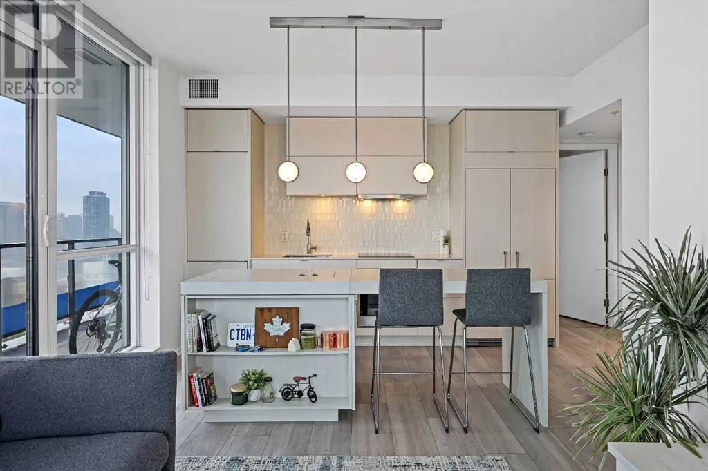 Apartment for rent: 2104, 615 6 Avenue Se, Calgary, Alberta T2G 1S2