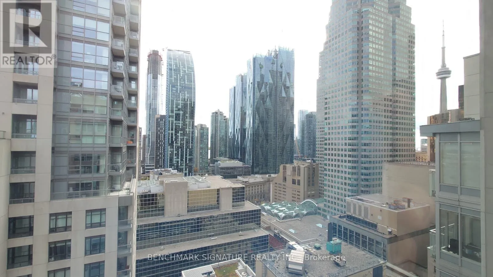 Apartment for rent: 2104 - 7 King Street E, Toronto, Ontario M5C 3C5