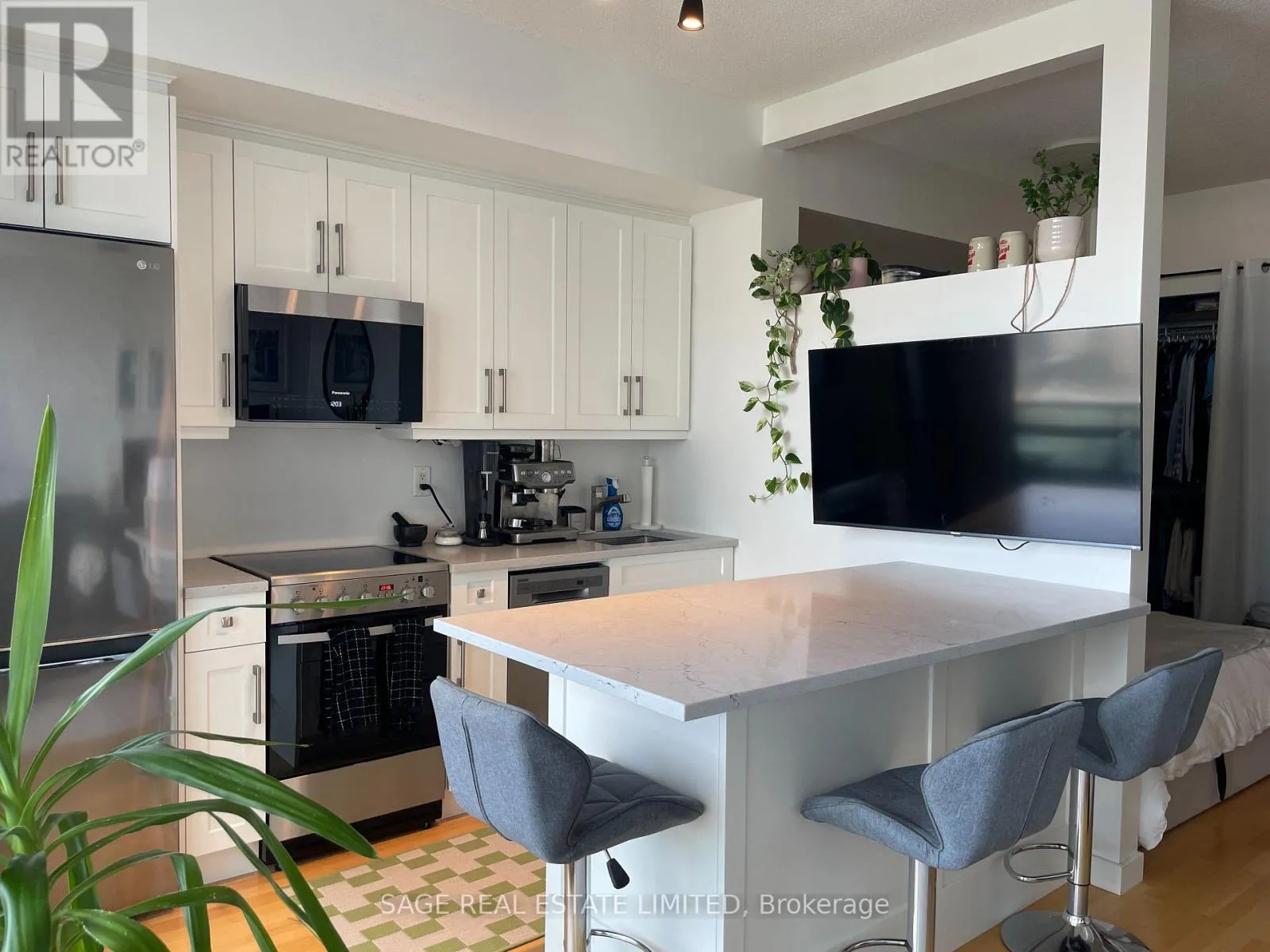 Apartment for rent: 2107 - 281 Mutual Street, Toronto, Ontario M4Y 1X6