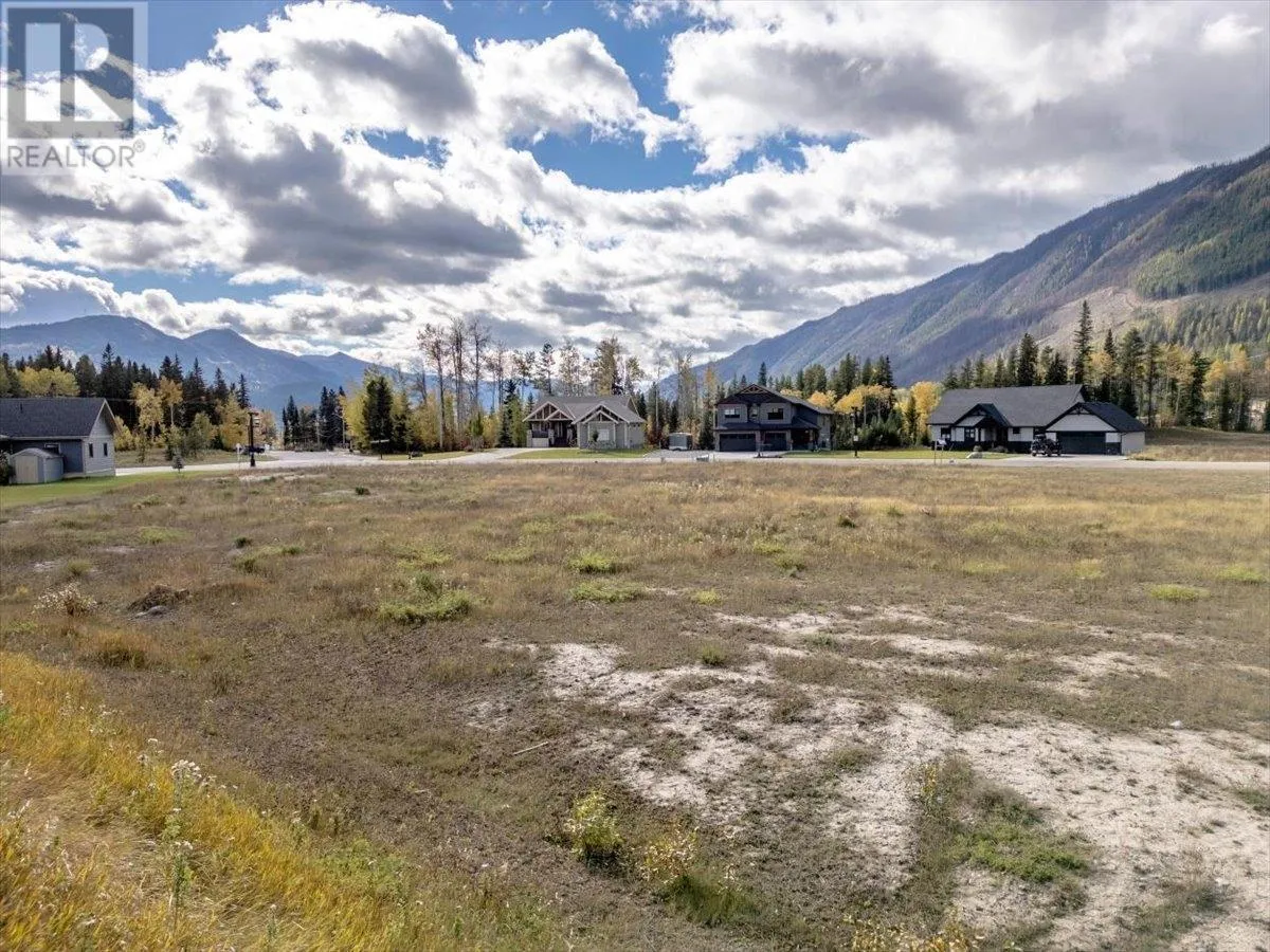 Other for rent: 2107 Whiskey Jack Drive, Sparwood, British Columbia V0B 2G2