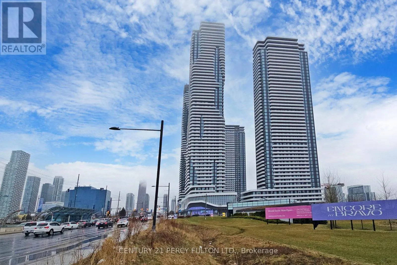 Apartment for rent: 2108 - 225 Commerce Street, Vaughan, Ontario L4K 0P9