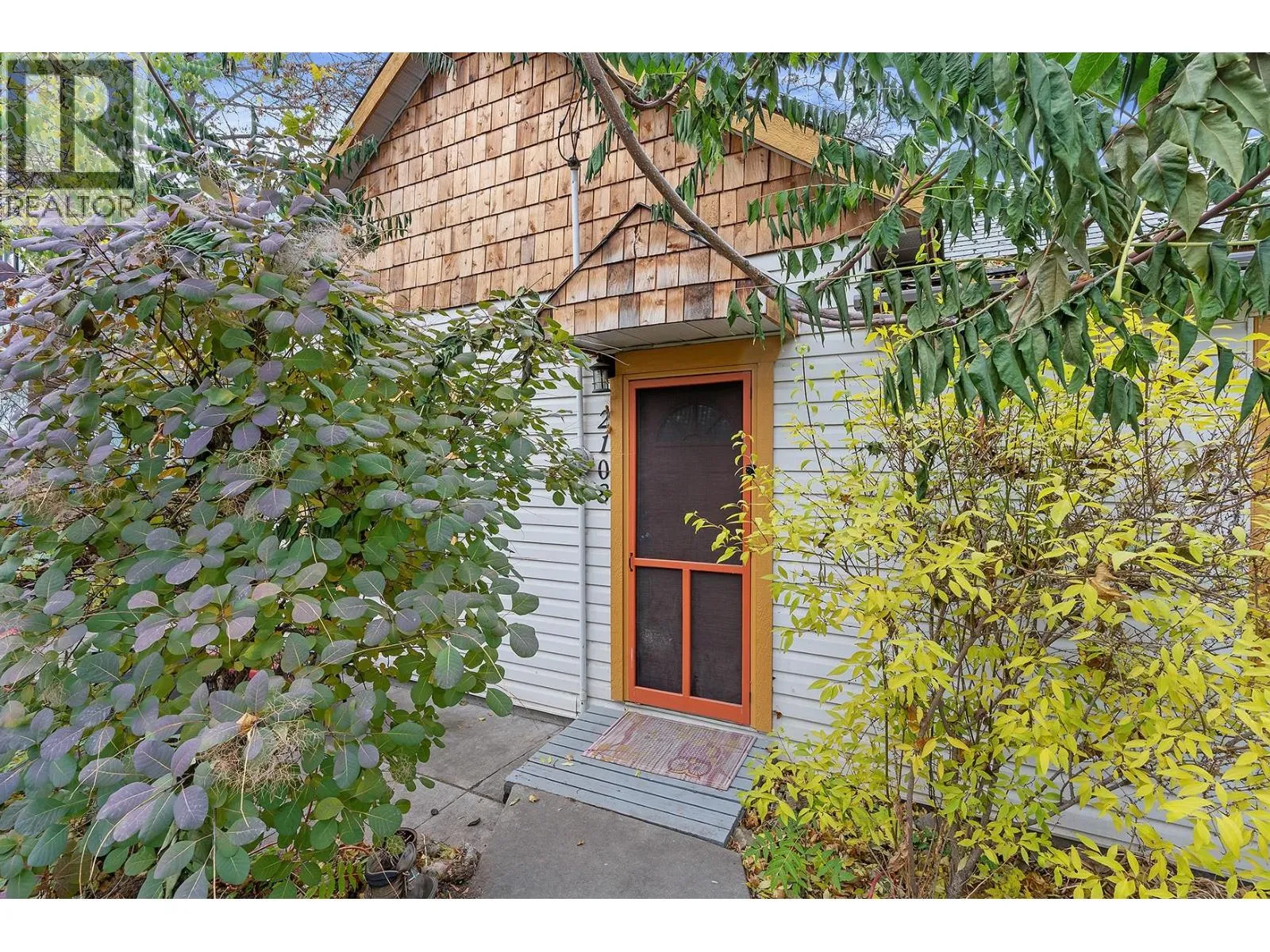 House for rent: 2108 33 Street, Vernon, British Columbia V1T 5R8