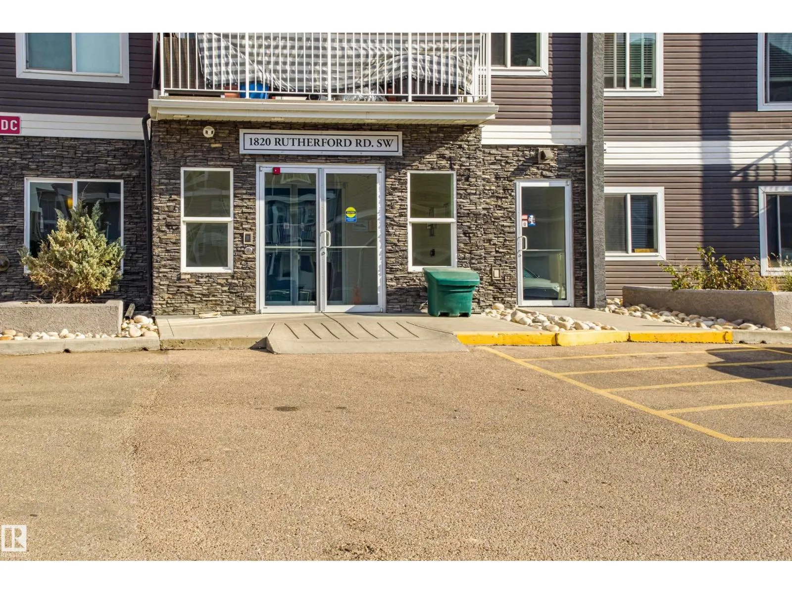 Apartment for rent: #211 1820 Rutherford Rd Sw Sw, Edmonton, Alberta T6W 2K6