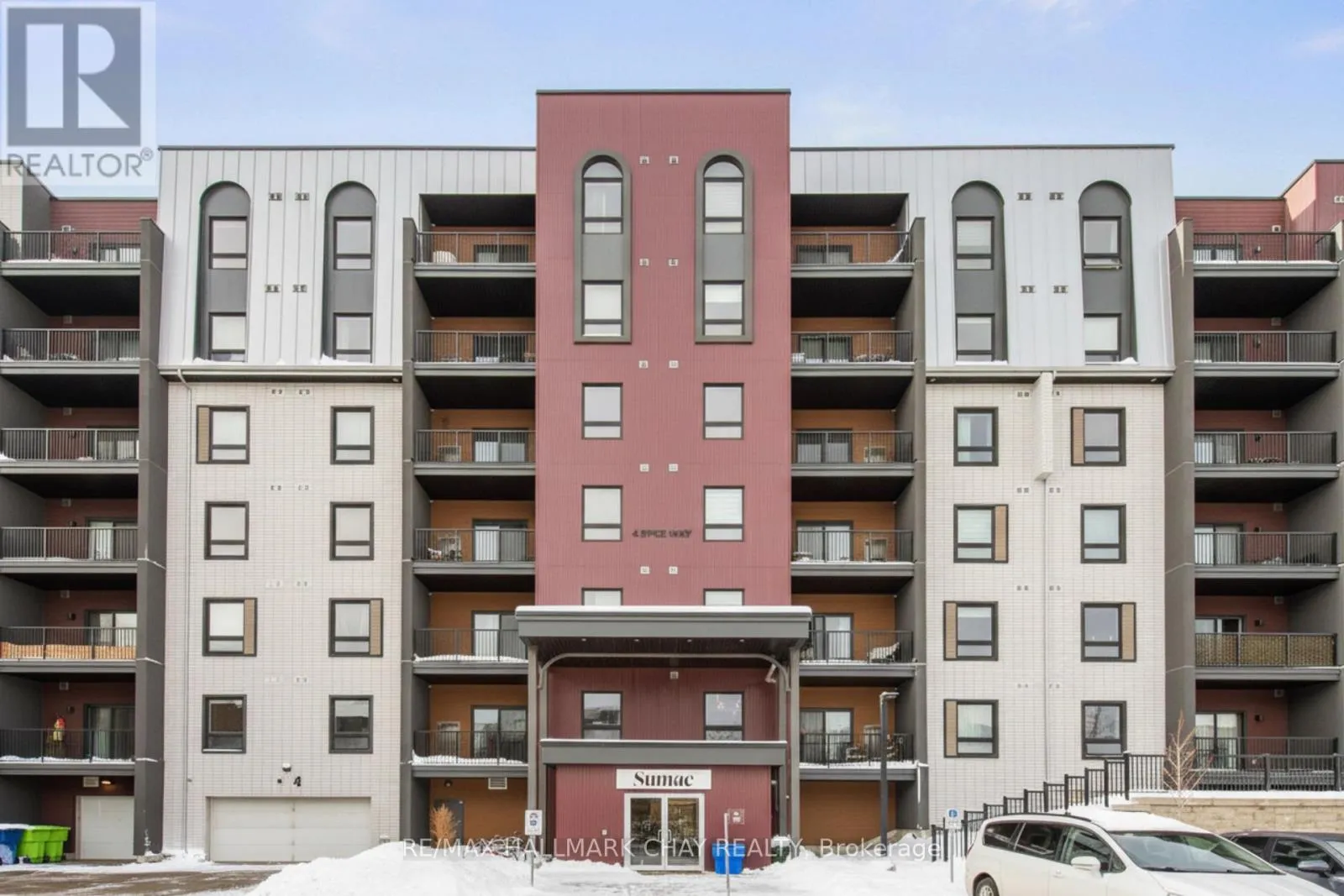 Apartment for rent: 211 - 4 Spice Way, Barrie, Ontario L9J 0M2