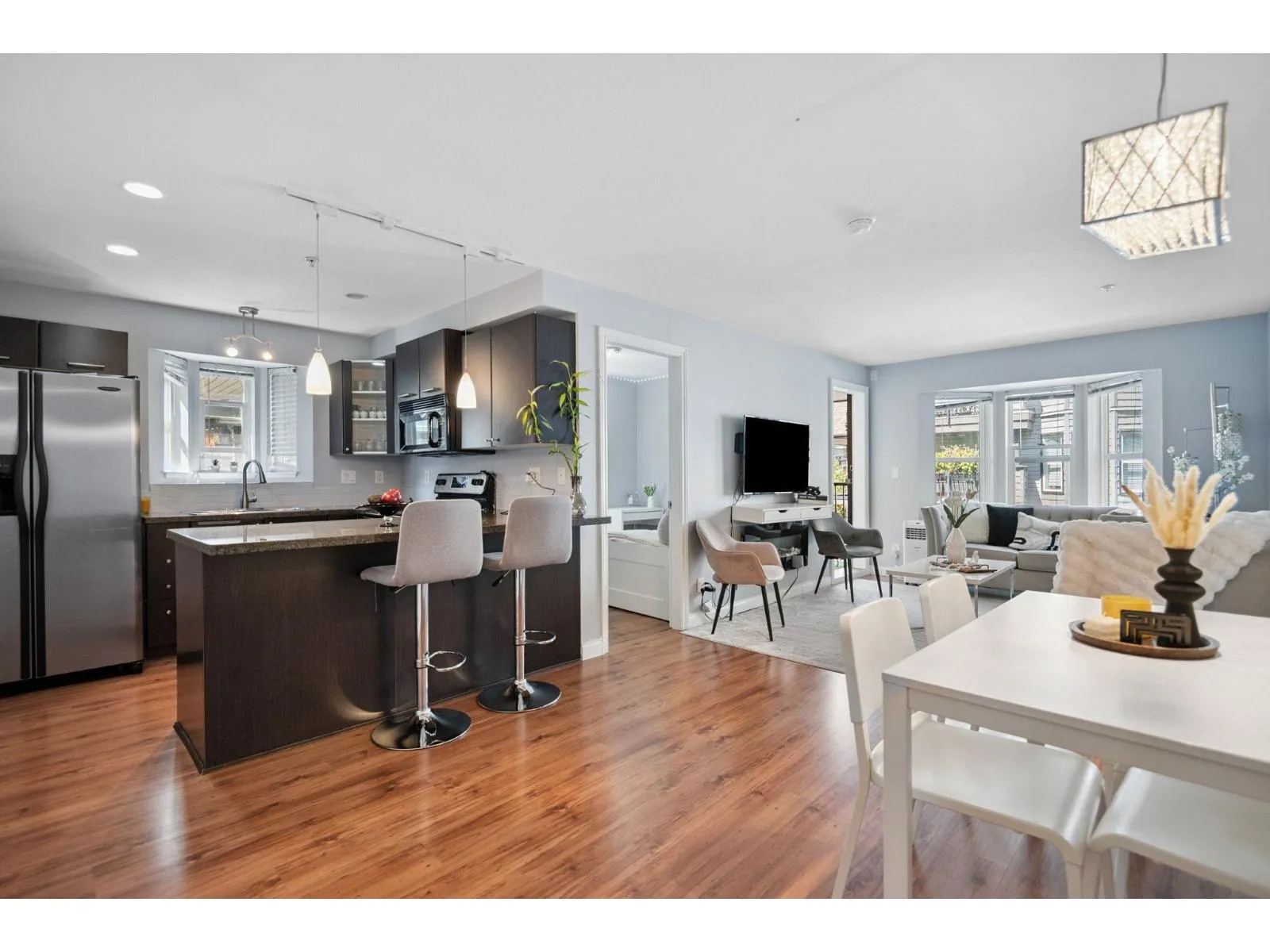 Apartment for rent: 211 5454 198 Street, Langley, British Columbia V3A 1G2