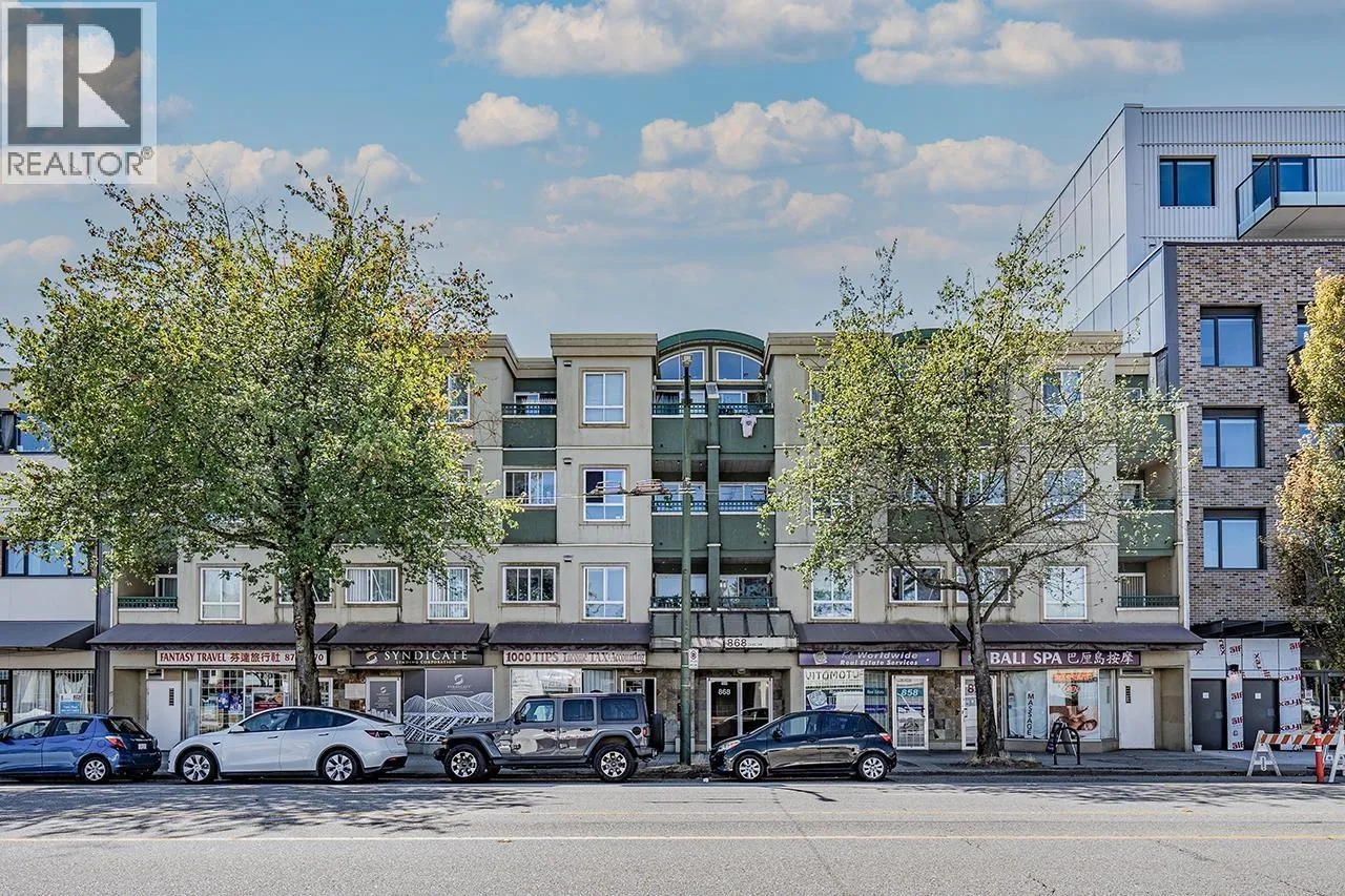 Apartment for rent: 211 868 Kingsway, Vancouver, British Columbia V5V 3C3