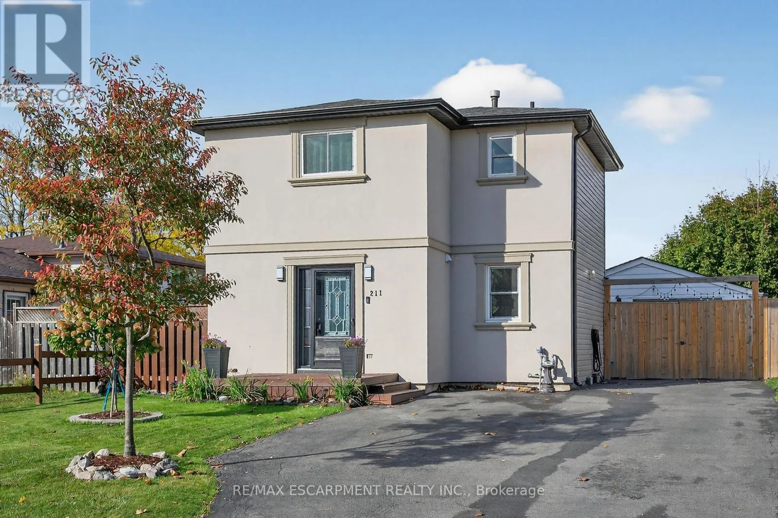 House for rent: 211 Birchcliffe Crescent, Hamilton, Ontario L8T 4L1