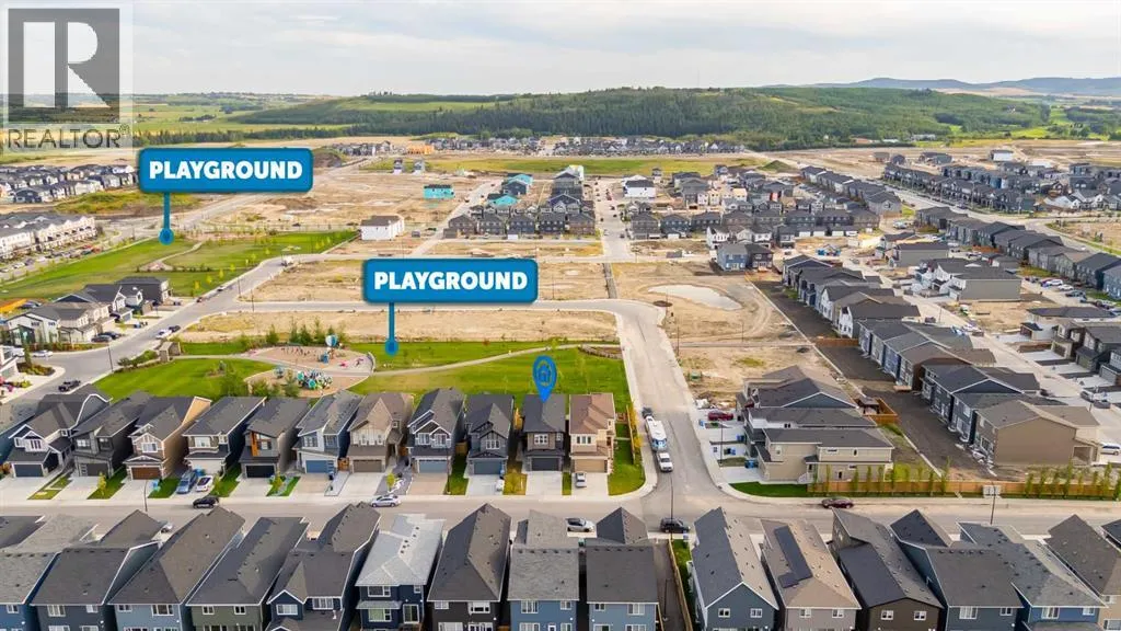 House for rent: 211 Creekstone Row Sw, Calgary, Alberta T2X 4Y4