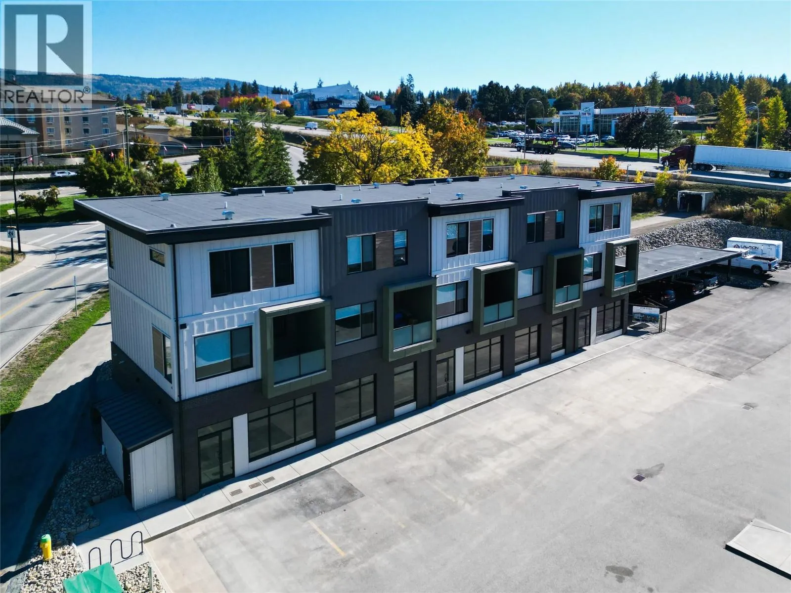 Row / Townhouse for rent: 2110 11 Avenue Ne Unit# B204, Salmon Arm, British Columbia V1E 2J4