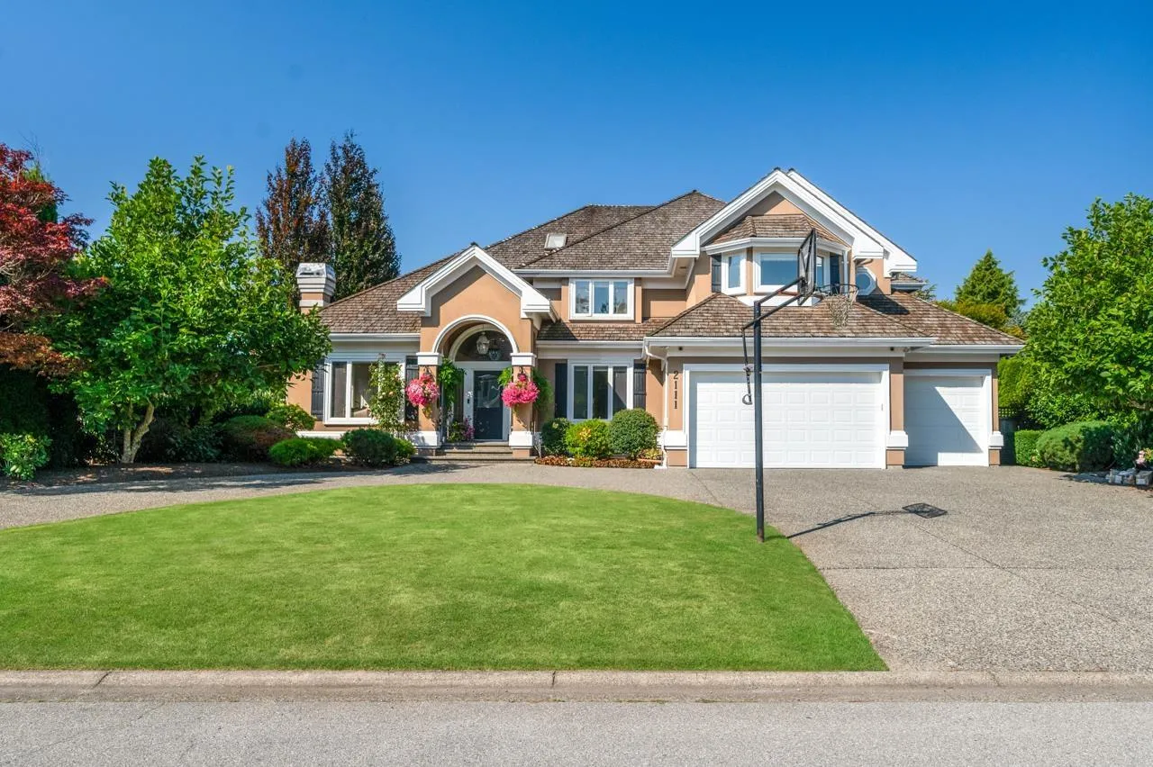 House for rent: 2111 138 Street, Surrey, British Columbia V4A 9V6