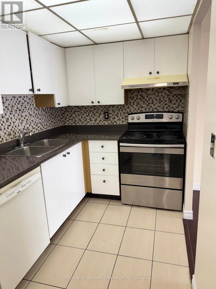 Apartment for rent: 2113 - 145 Hillcrest Avenue, Mississauga, Ontario L5B 3Z1