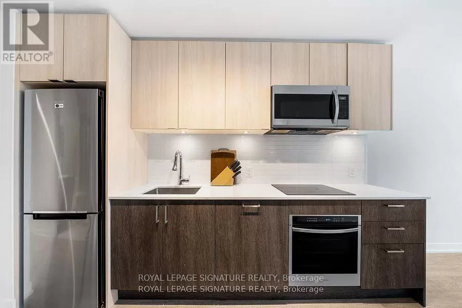 Apartment for rent: 2115 - 1928 Lake Shore Boulevard W, Toronto, Ontario M6S 0B1