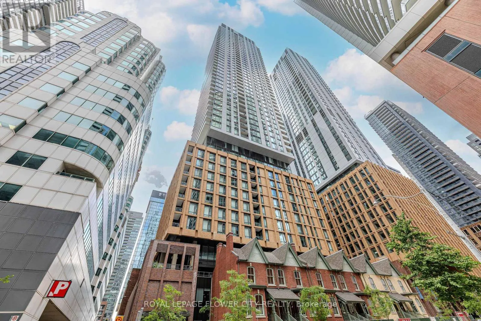 Apartment for rent: 2115 - 8 Widmer Street, Toronto, Ontario M5V 0W6