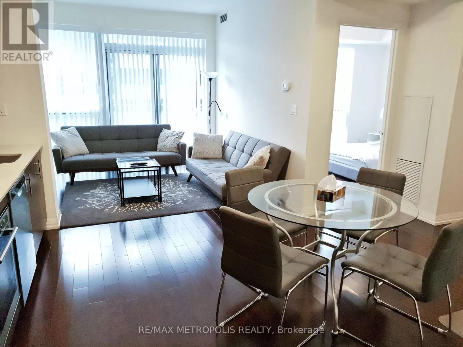 Apartment for rent: 2117 - 460 Adelaide Street E, Toronto, Ontario M5A 0E7