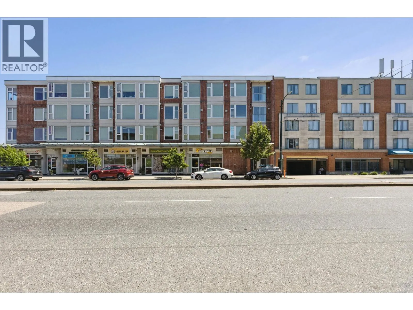 Apartment for rent: 212 1838 Renfrew Street, Vancouver, British Columbia V5M 3H9