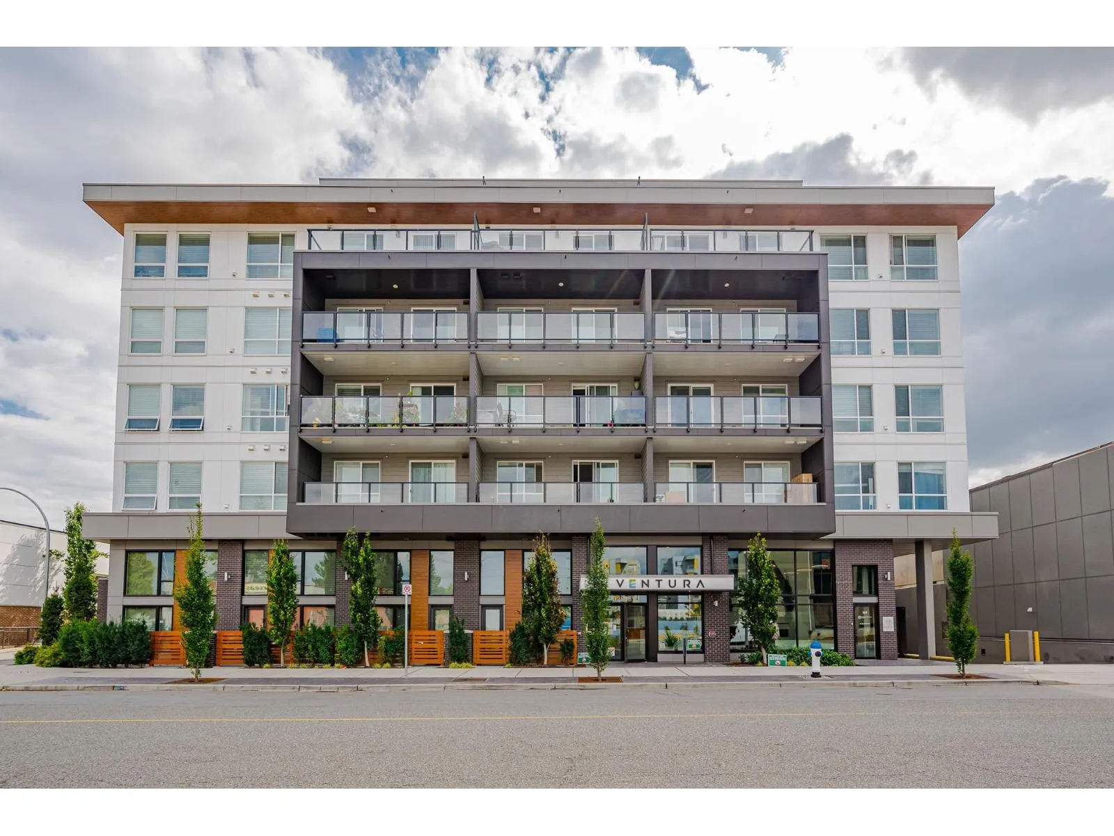 Apartment for rent: 212 32838 Ventura Avenue, Abbotsford, British Columbia V2S 0M5