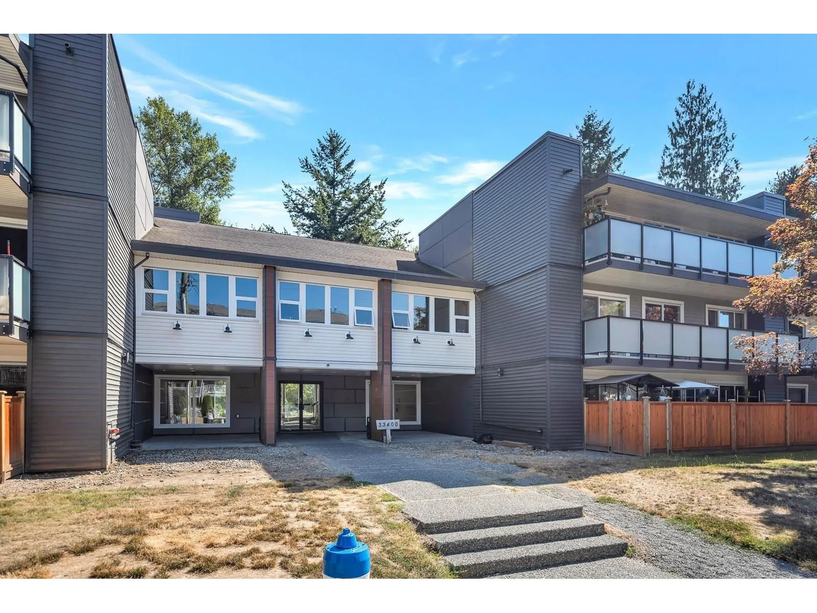 Apartment for rent: 212 33400 Bourquin Place, Abbotsford, British Columbia V2S 5G3