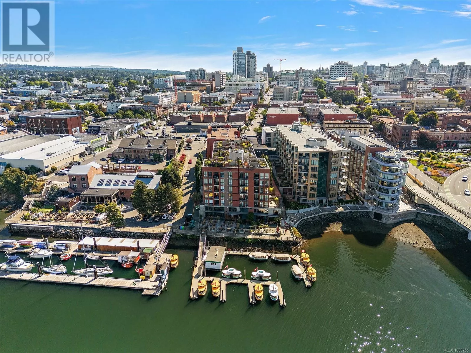 Apartment for rent: 212 409 Swift St, Victoria, British Columbia V8W 1S2