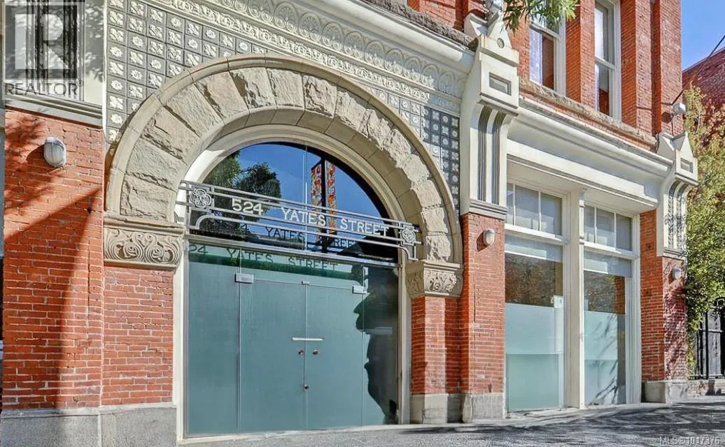 Apartment for rent: 212 524 Yates St, Victoria, British Columbia V8W 1K8