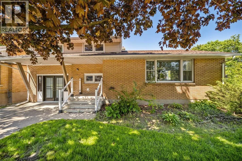 House for rent: 212 Cameron Street, St Clair, Ontario N0N 1G0