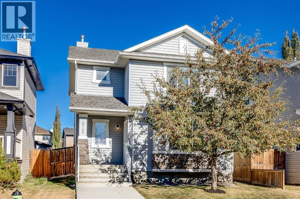 House for rent: 212 Luxstone Place Sw, Airdrie, Alberta T4B 3C1