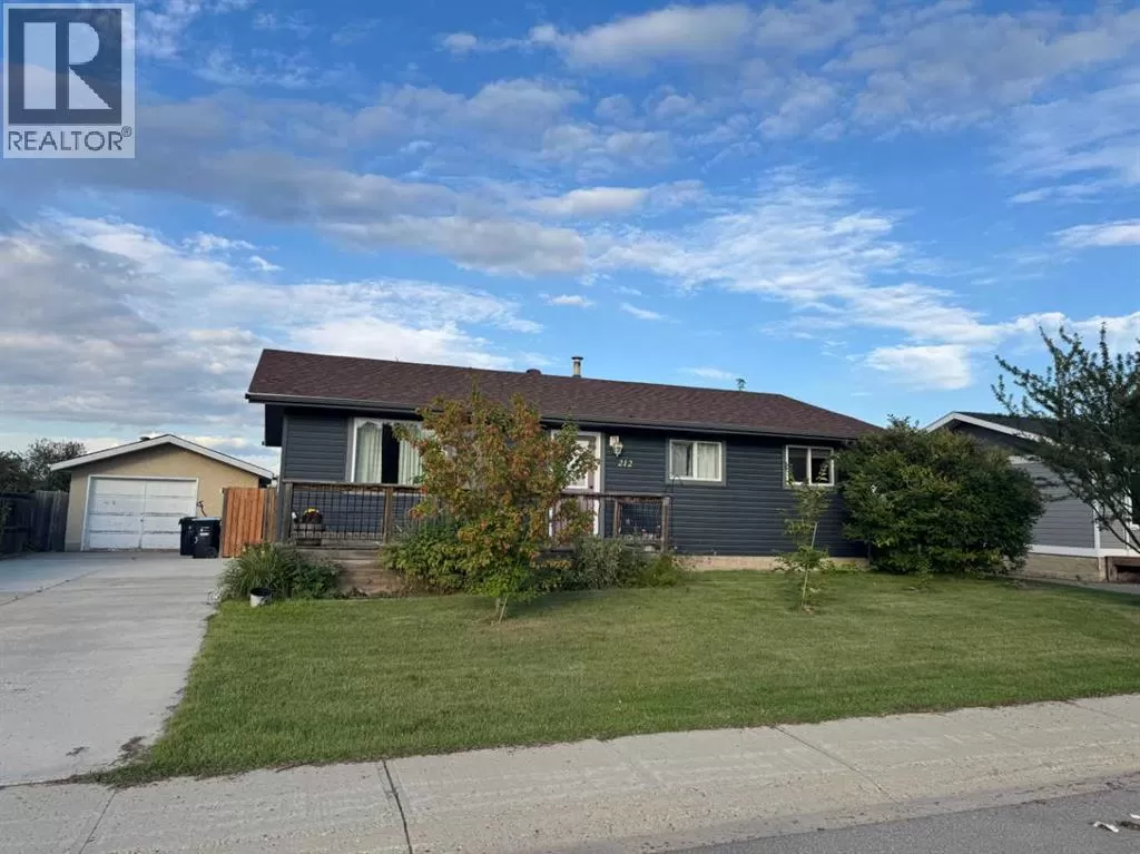 House for rent: 212 Silica Place, Fort McMurray, Alberta T9H 2Z8