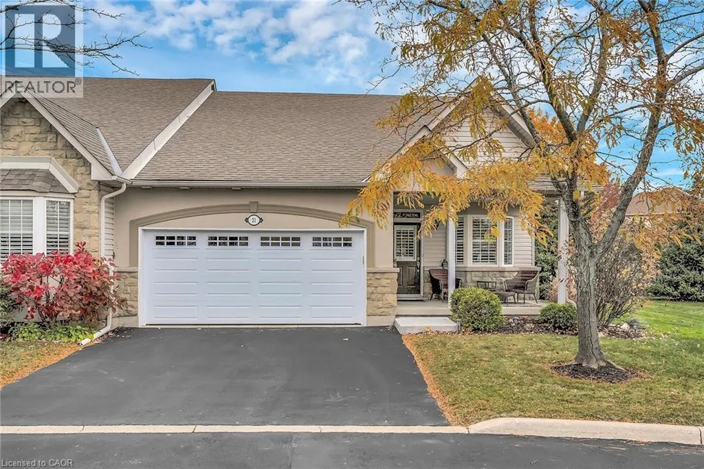 Row / Townhouse for rent: 212 Stonehenge Drive Unit# 31, Ancaster, Ontario L9K 1N5