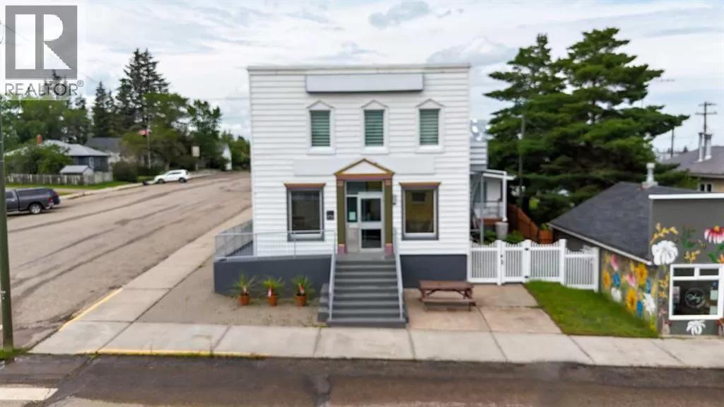 Commercial Mix for rent: 2124 20 Street, Delburne, Alberta T0M 0V0