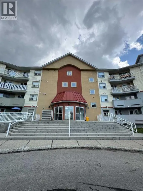 Apartment for rent: 2126, 700 Willowbrook Road Nw, Airdrie, Alberta T4B 0L5