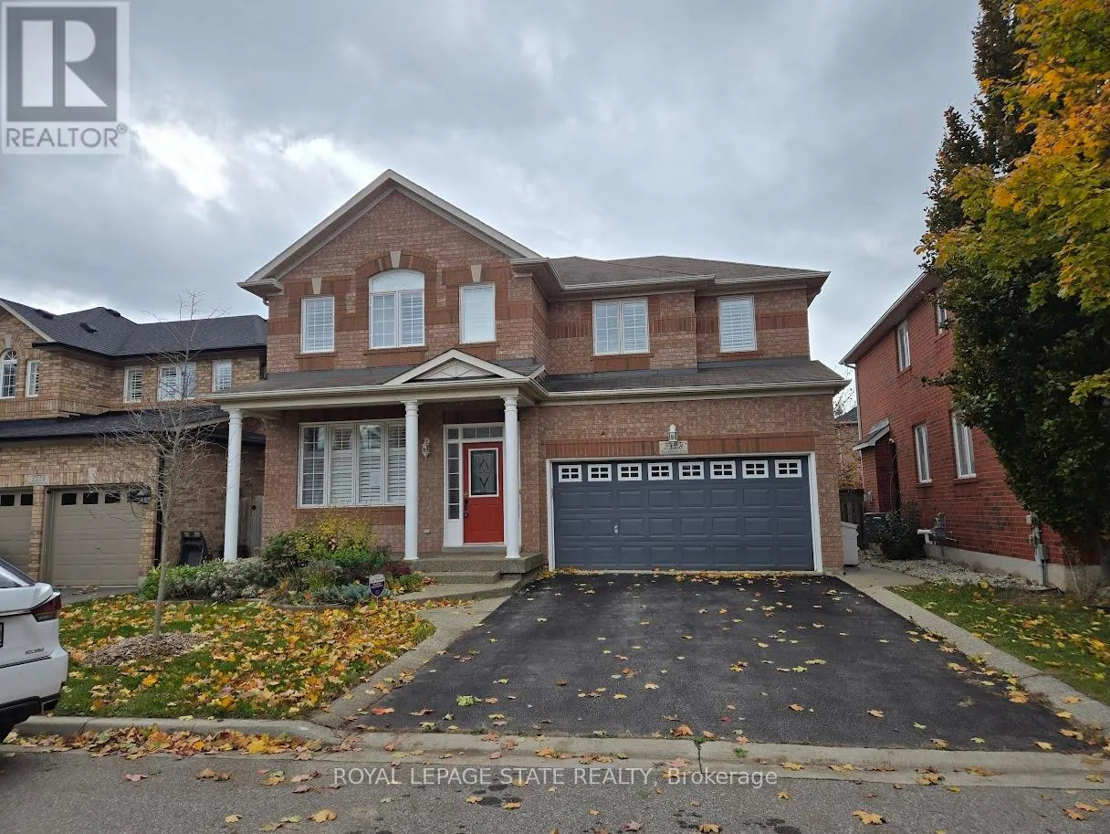 House for rent: 2128 Blackforest Crescent, Oakville, Ontario L6M 4T7
