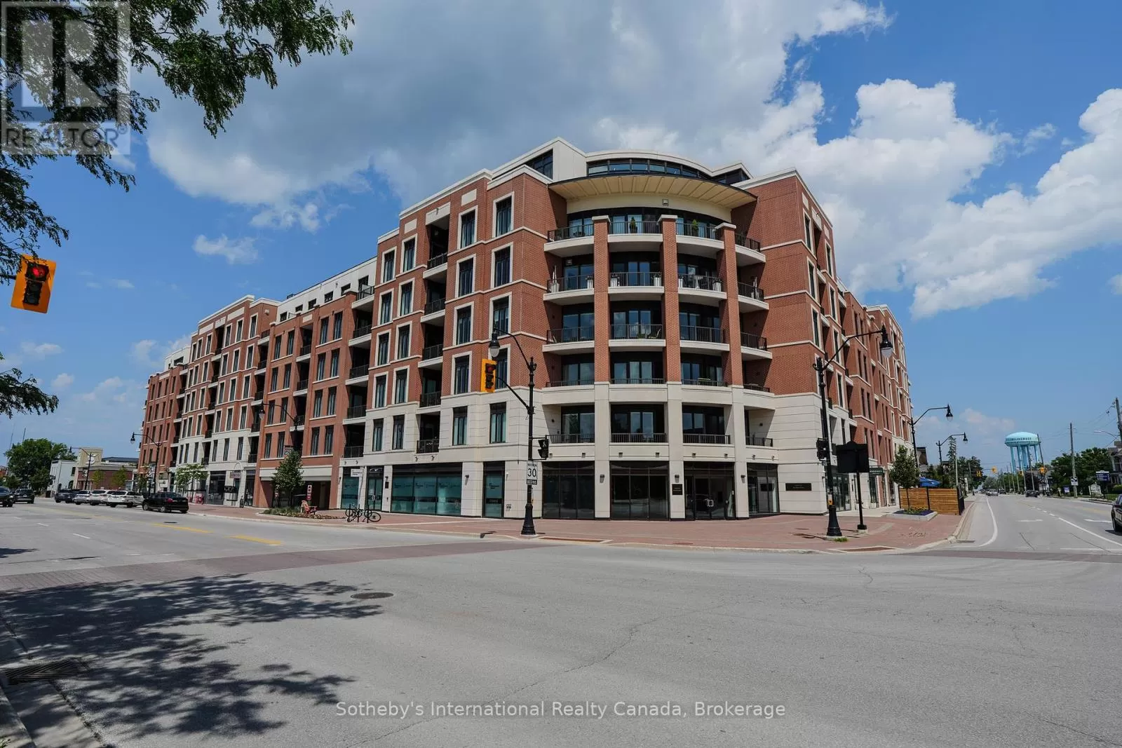 Apartment for rent: 213 - 1 Hume Street, Collingwood, Ontario L9Y 0X3