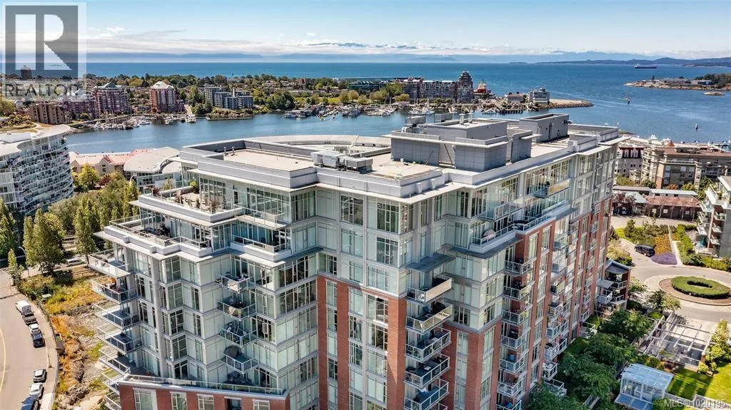 Apartment for rent: 213 100 Saghalie Rd, Victoria, British Columbia V9A 0A1