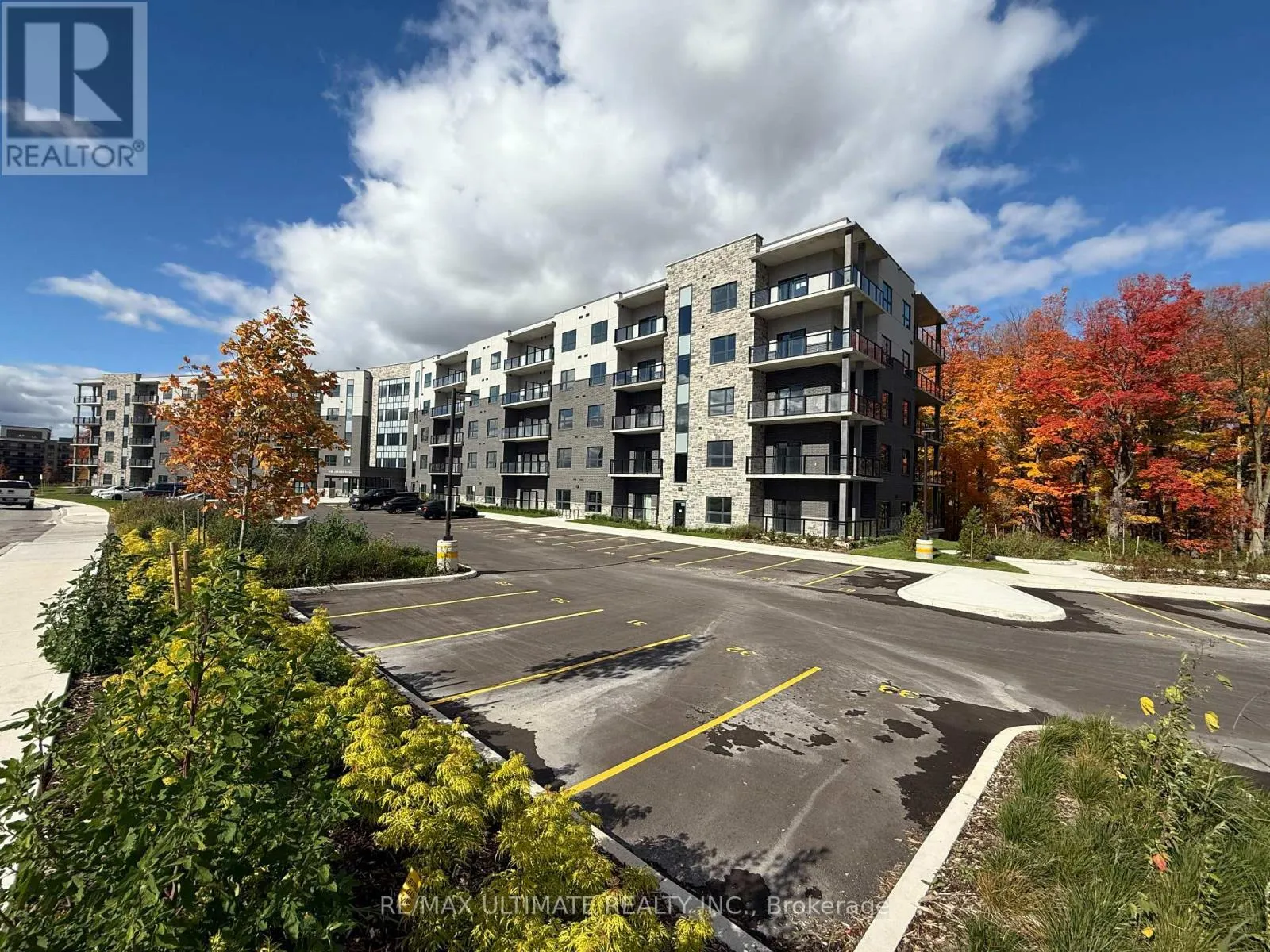 Apartment for rent: 213 - 1100 Lackner Place, Kitchener, Ontario N2A 0M1