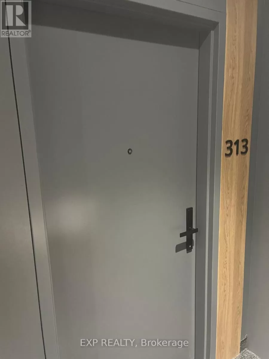 Apartment for rent: 213 - 1600 James Naismith Drive, Ottawa, Ontario K1B 5N8