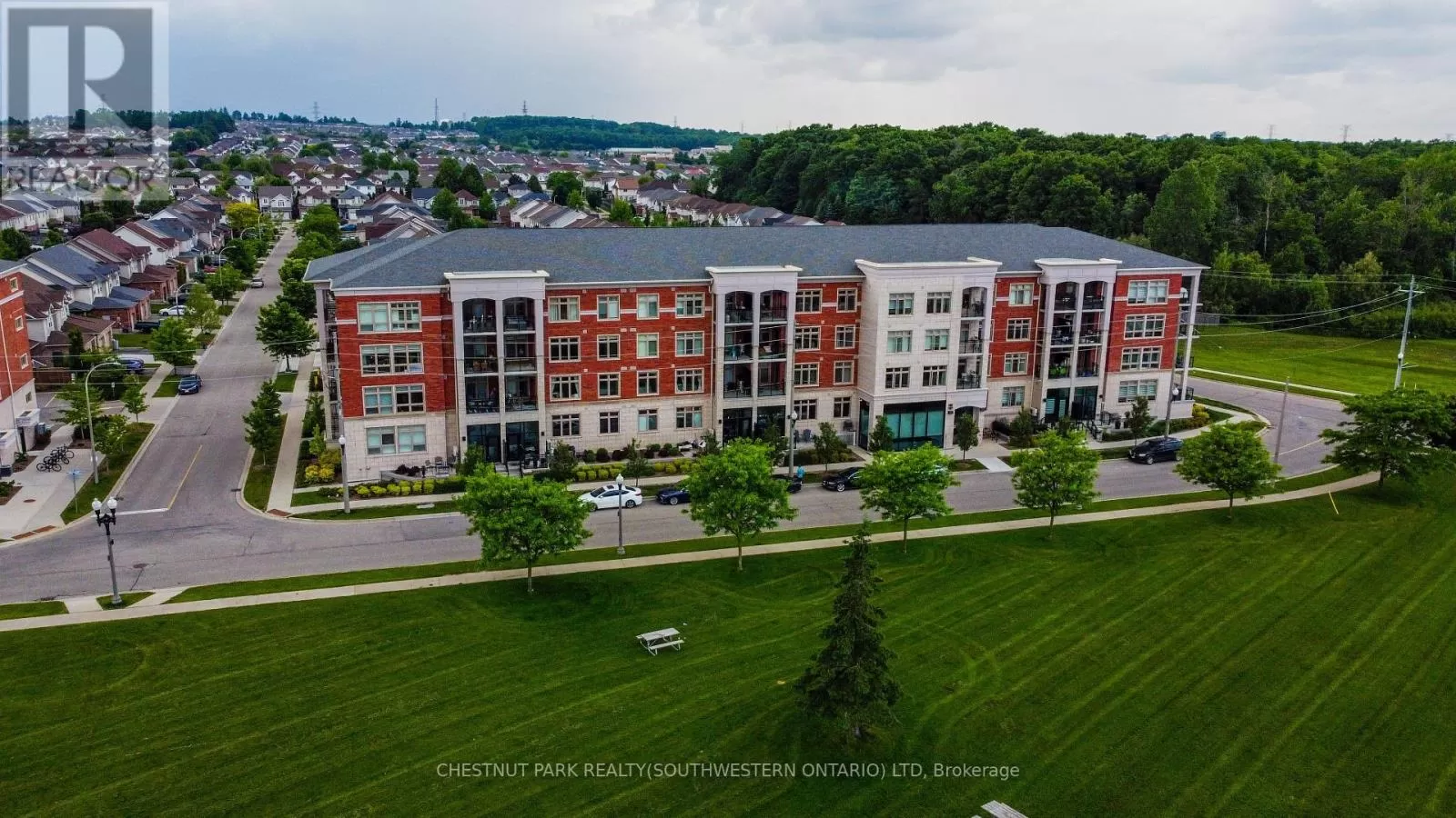 Apartment for rent: 213 - 195 Commonwealth Street, Kitchener, Ontario N2E 0H5