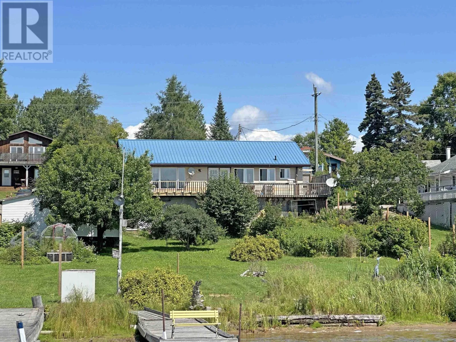 213 & 215 Main St, Rossport, Ontario P0T 2R0