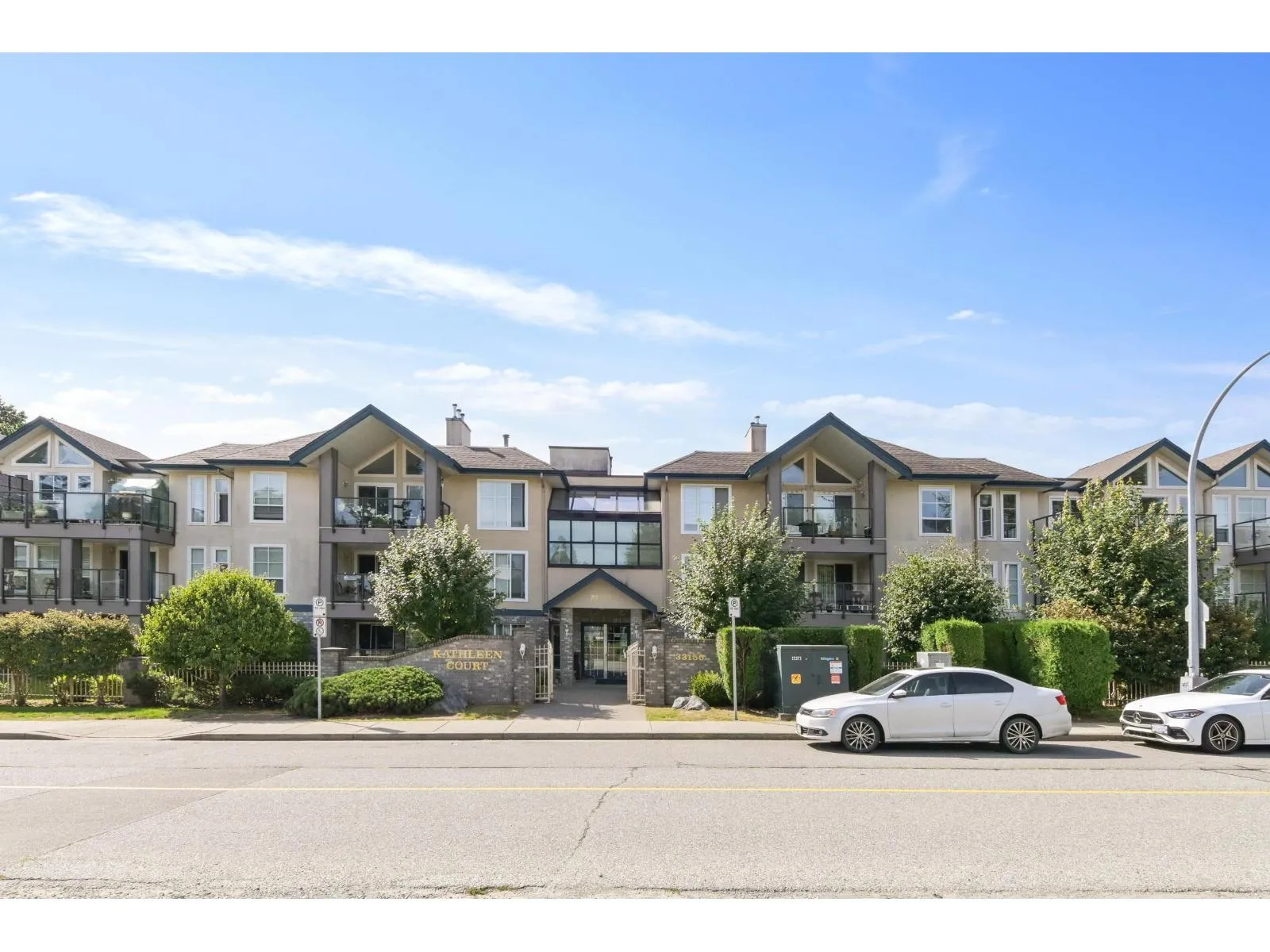 Apartment for rent: 213 33150 4 Avenue, Mission, British Columbia V2V 7A3