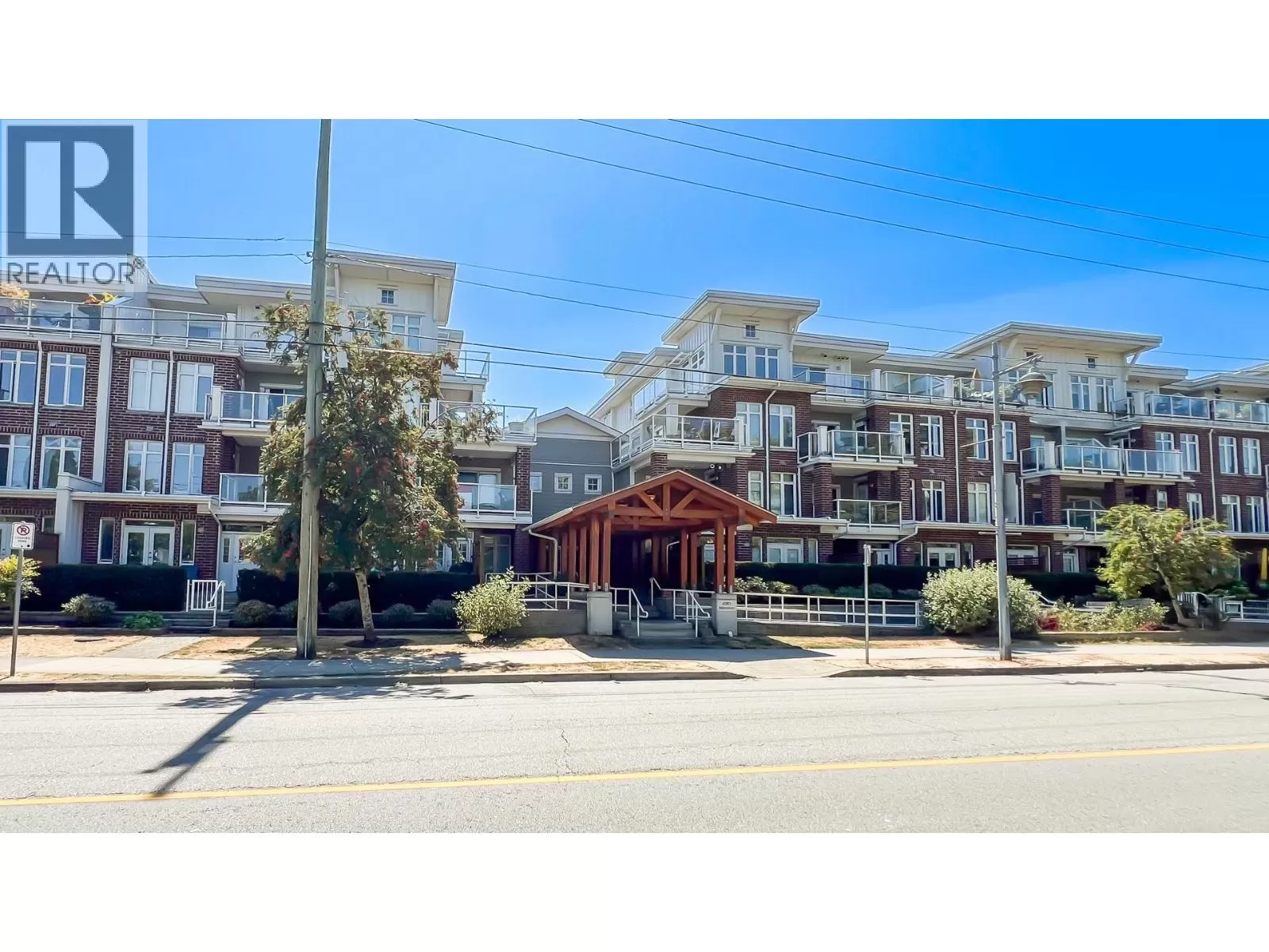 Apartment for rent: 213 4280 Moncton Street, Richmond, British Columbia V7E 6T4