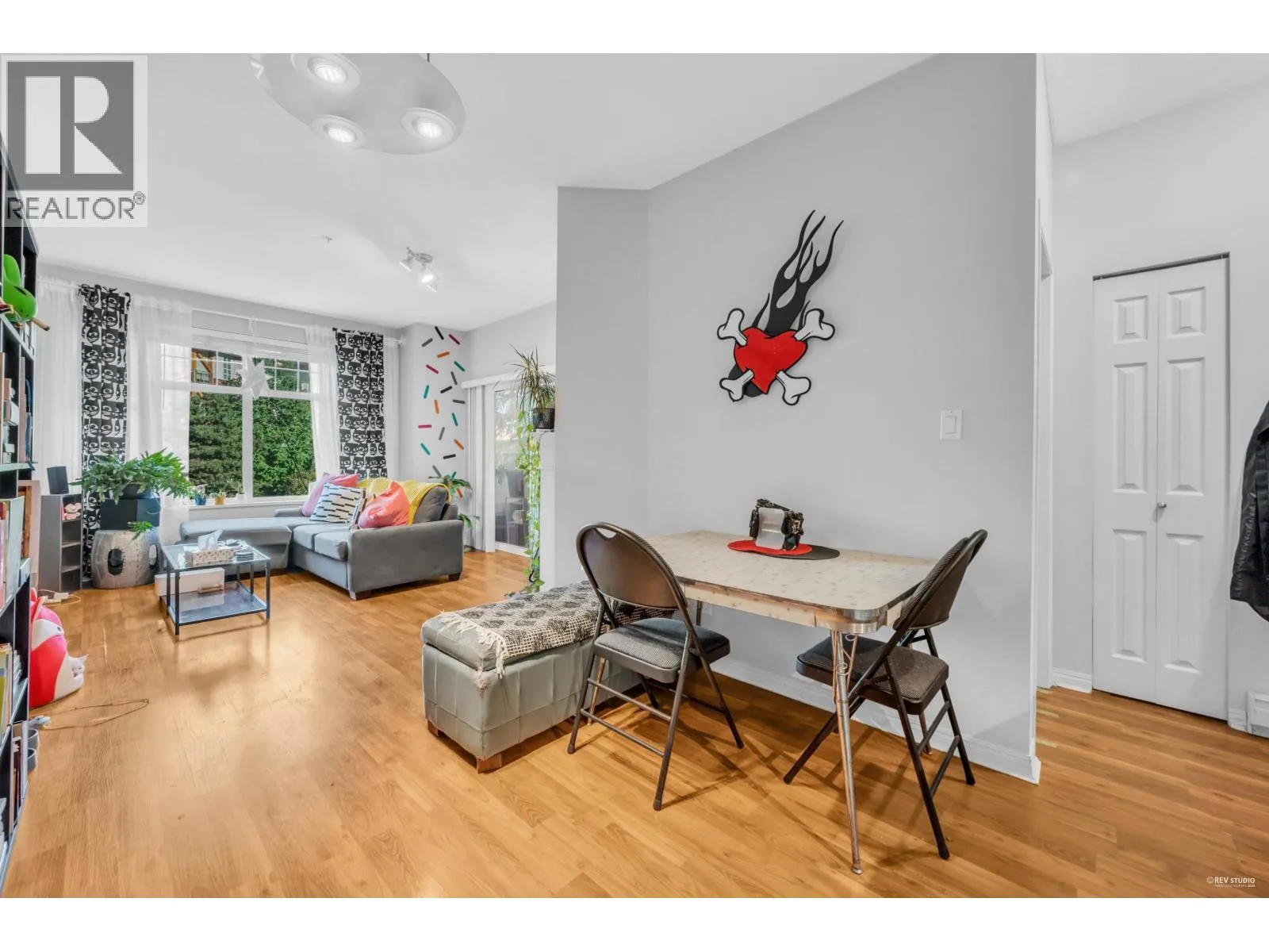 Apartment for rent: 213 83 Star Crescent, New Westminster, British Columbia V3M 6X8